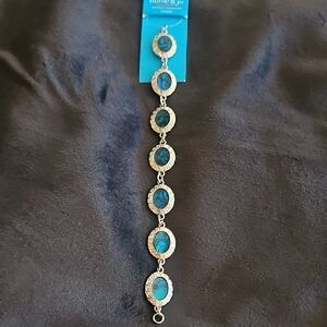 HILDIE & JO 7" Oval Shell and Metal Strung Beads NEW